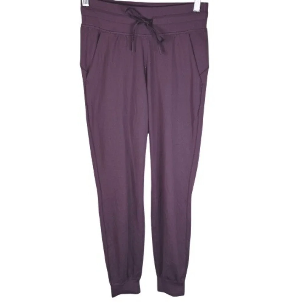 Lululemon Ready to Rulu‎ Cranberry Burgundy Purple Jogger Size 4 Stretchy Comfy